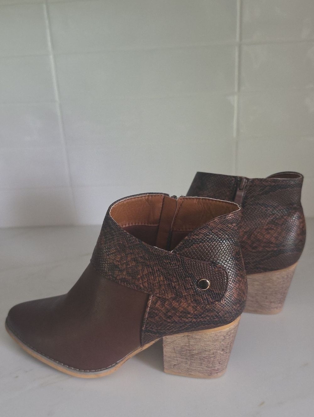 Tinstree Brown Faux Leather & Snakeskin Chunky Block Heel Boots Size 9